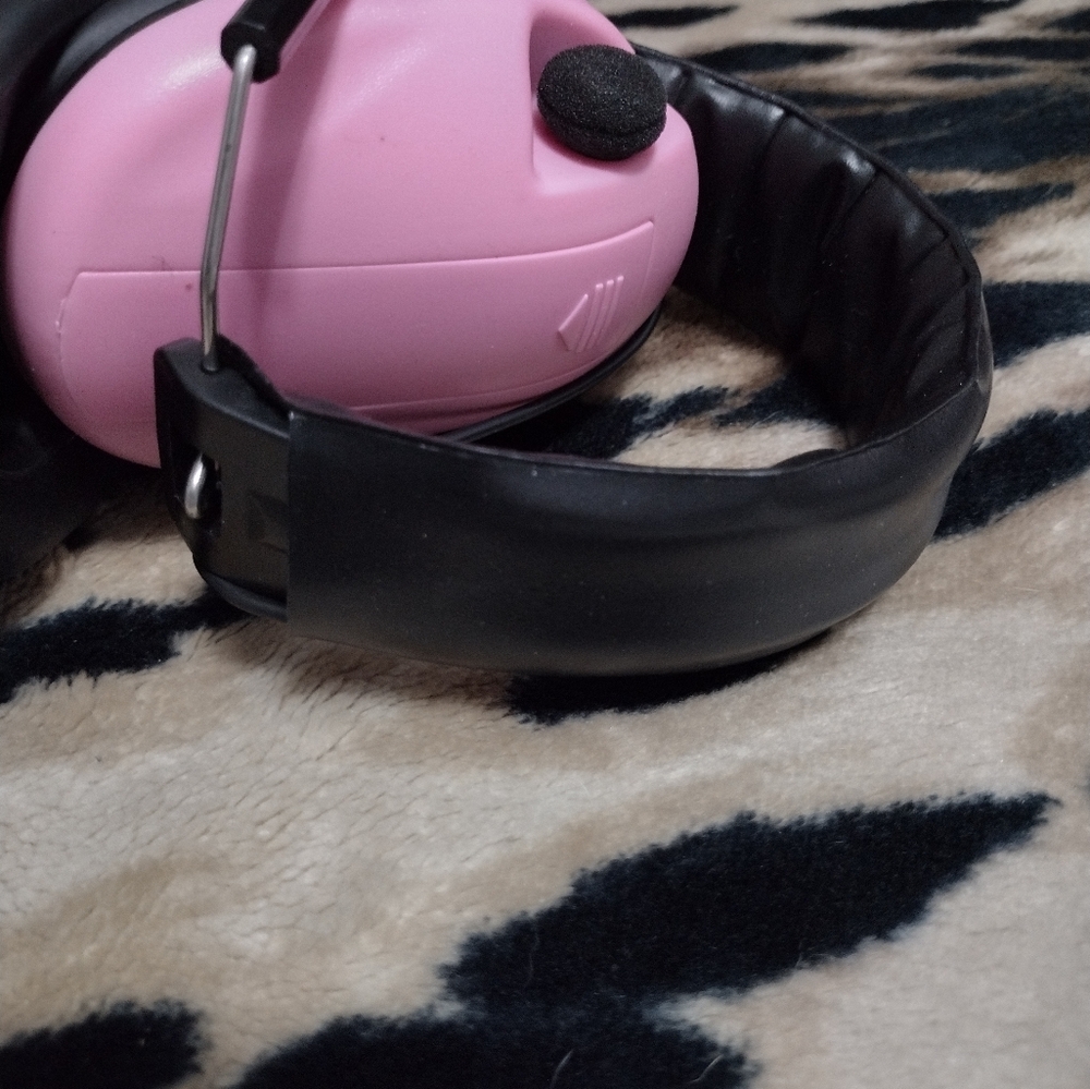 Caldwell Shooting Supplies Pink Head Phones E-Max Low Profile Electronic Hearing View 2